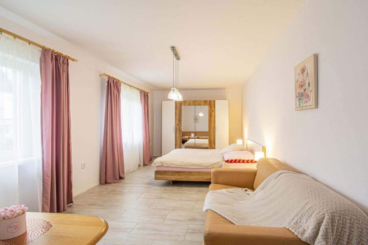 Velky Apartman Zlamanka Kroměříž Kültér fotó